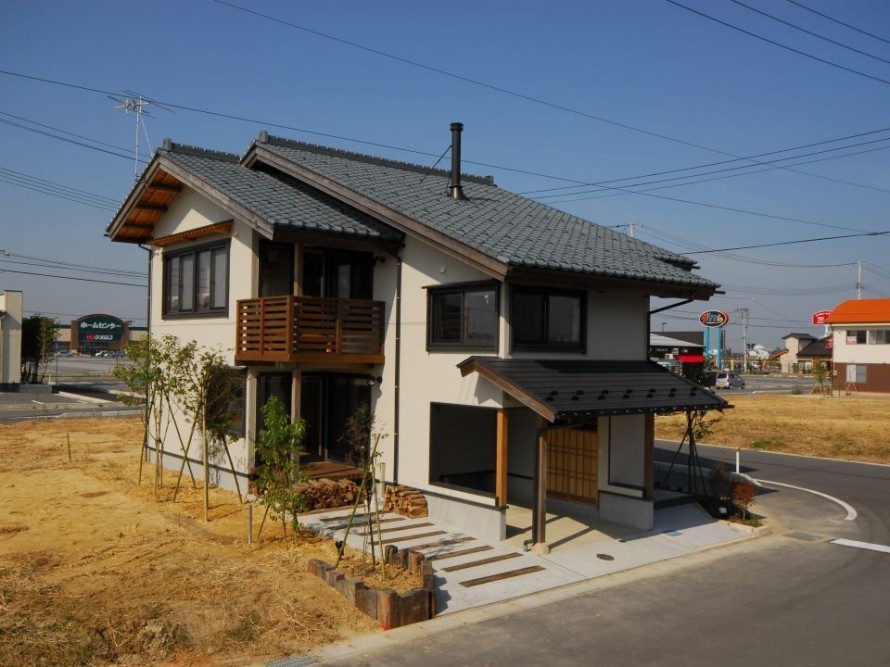 屋根材によって違う屋根勾配の決め方 